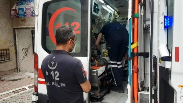 إسطنبول.. إصابة طفل سوري بجروح بليغة إثر سقوطه من شرفة المنزل