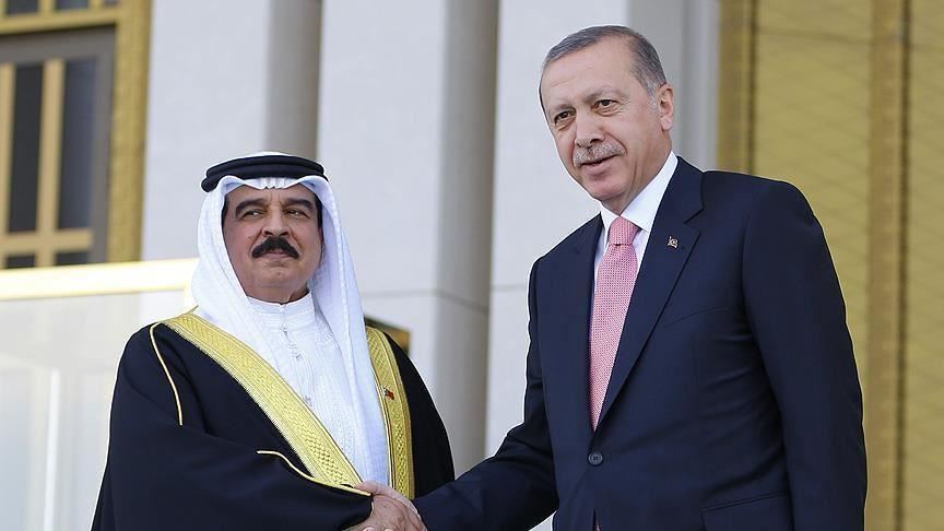 أردوغان وملك البحرين يناقشان تسريع وتيرة العلاقات الثنائية