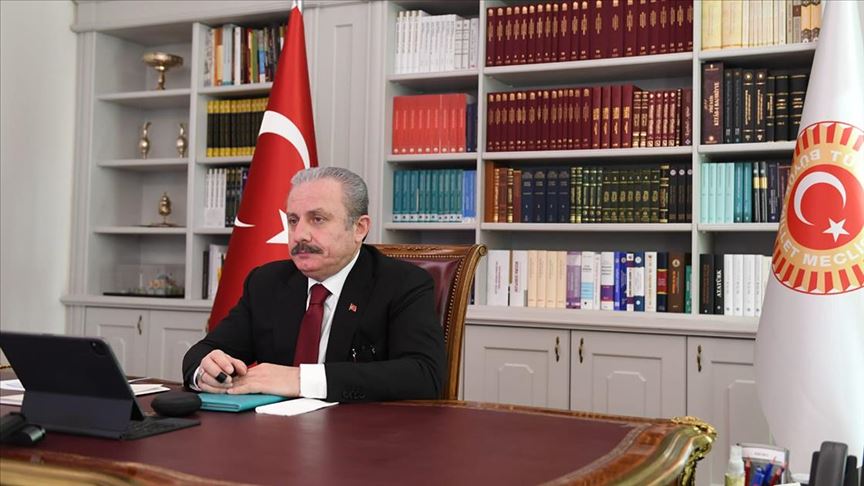 رئيس البرلمان التركي ينتقد موقف أوروبا تجاه اللاجئين والمهاجرين