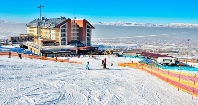 منتجع “بالاندوكن”.. قبلة هواة التزلج الآمن في تركيا