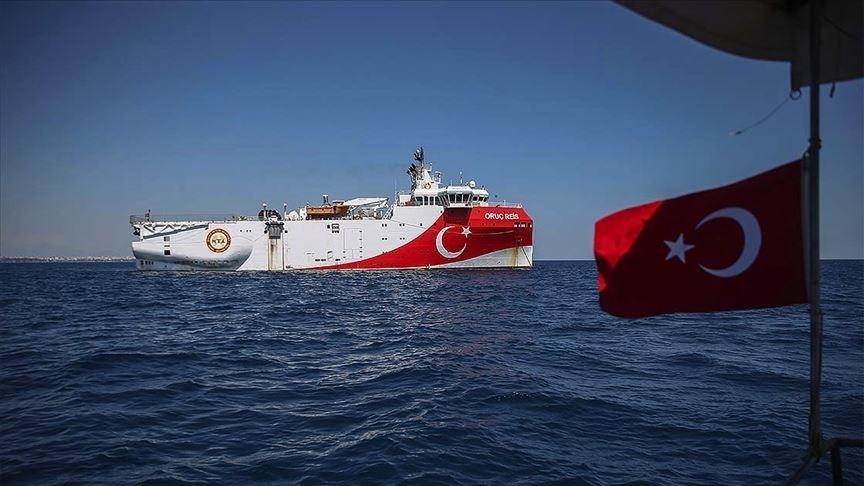 البحرية التركية ترافق سفينة “الريس عروج” 82 يومًا شرق المتوسط