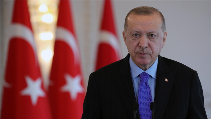 الرئيس التركي يبشر بمزيد من الإنجازات لبلاده في الفضاء