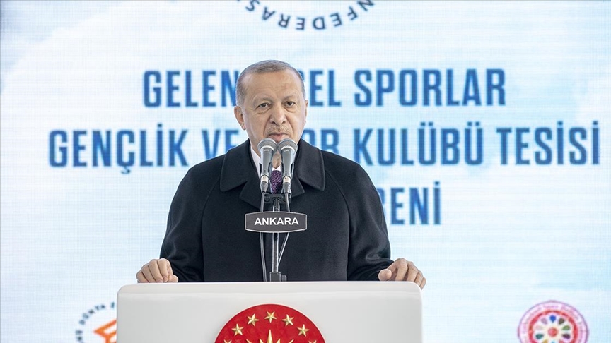 أردوغان: المستقبل الآمن مرتبط بشباب يعتز بحضارته وتاريخه