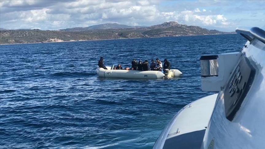 خفر السواحل التركي ينقذ 34 مهاجرًا غير نظامي