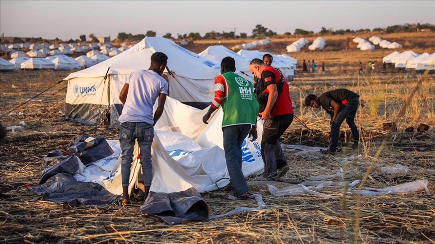 “الإغاثة التركية” تنصب نحو 4500 خيمة للاجئي إثيوبيا بالسودان
