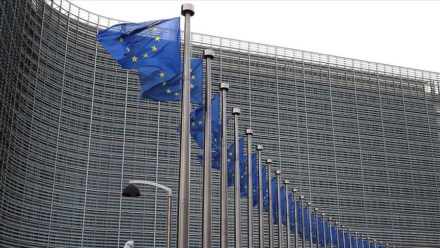 الاتحاد الأوروبي يدعو اليونان لاحترام مبادئه المتعلقة باللاجئين