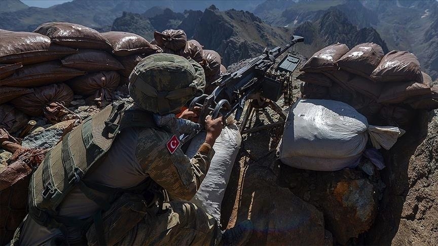 الدفاع التركية تعلن تحييد 6 من “بي كا كا” شمالي العراق