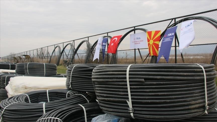 “تيكا” التركية تقدّم مساعدات زراعية لأسر في “شمال مقدونيا”