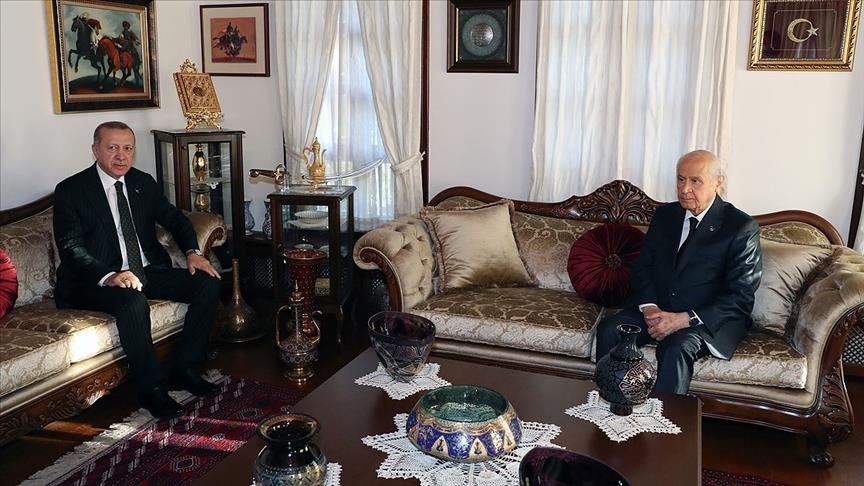 أردوغان يعقد اجتماعا مع شريكه في “تحالف الشعب”
