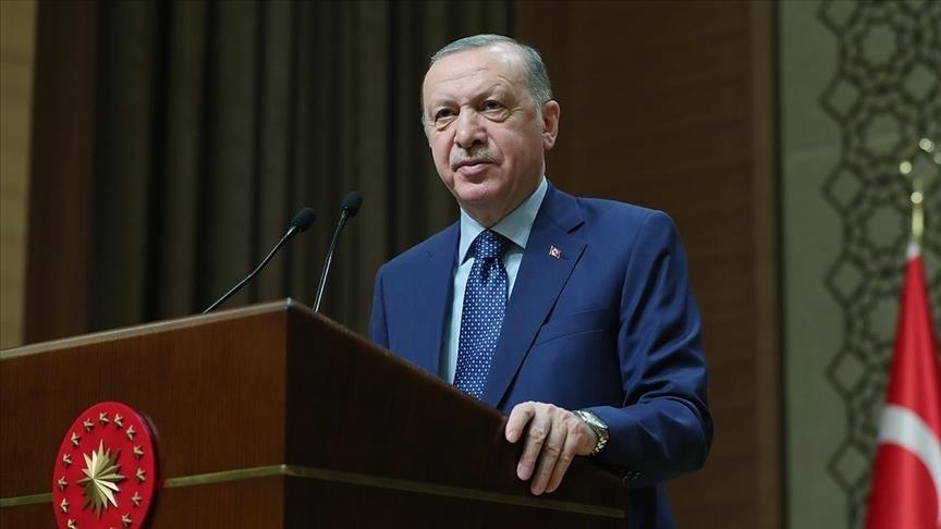 أردوغان يهنئ “باهتشلي” لإعادة انتخابه رئيسا لـ”الحركة القومية”