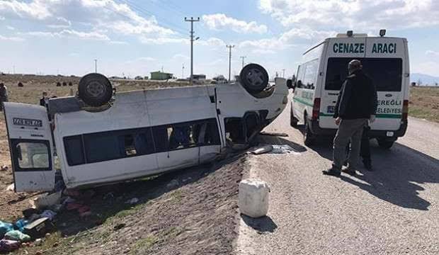 حادث سير يودي بحياة زوجين سوريين وإصابة 6 عمال آخرين في إيرغلي (صور)
