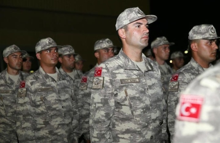 الجيش التركي يعلق على بيان الضباط المتقاعدين ودعوة لسحب الرتب