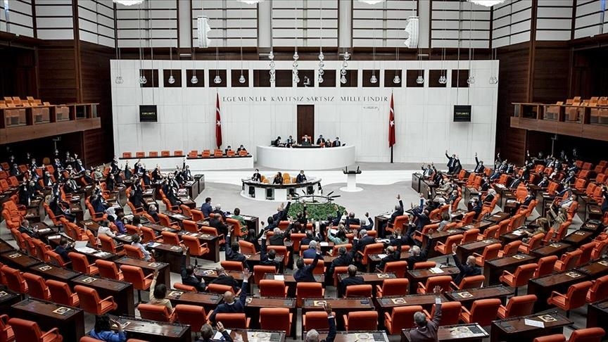 البرلمان التركي يدين بشدة وصف بايدن أحداث 1915 بـ”الإبادة”