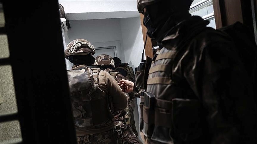 ضبط 12 مشتبها بالانتماء لـ”داعش” في إسطنبول