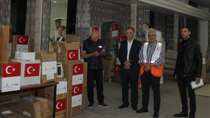 “تيكا” التركية تقدم مستلزمات طبية للهلال الأحمر الفلسطيني بالقدس