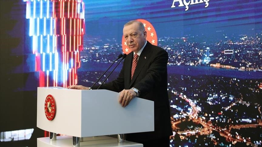 أردوغان يفتتح أعلى مبنى في إسطنبول