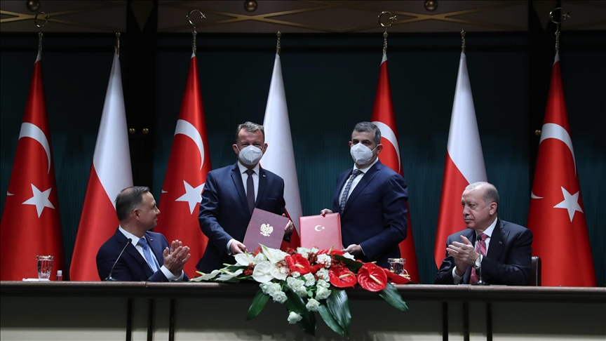 توقيع اتفاقية تصدير مسيرة “بيرقدار TB2” التركية إلى بولندا