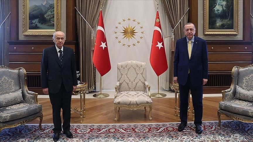 أردوغان يلتقي زعيم “الحركة القومية” في أنقرة