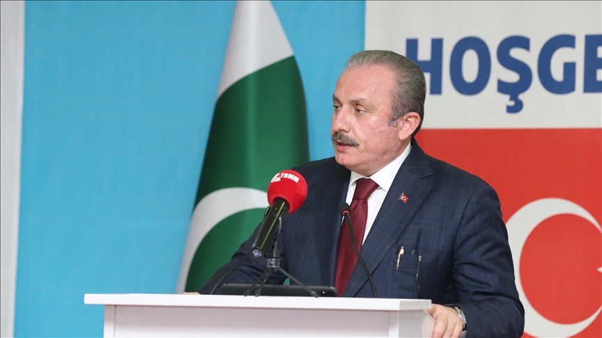 رئيس البرلمان التركي: “وقف المعارف” بات ماركة عالمية