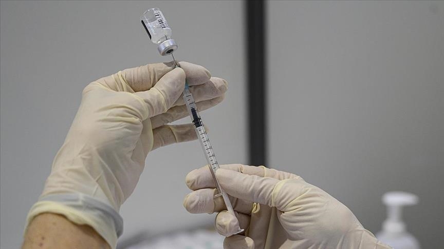 تركيا.. حملة تطعيم فئات مهنية جديدة بلقاح كورونا