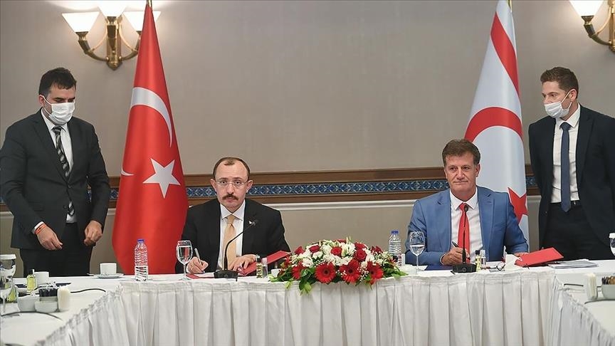 تركيا وشمال قبرص توقعان بروتوكولا لتنمية التعاون الاقتصادي