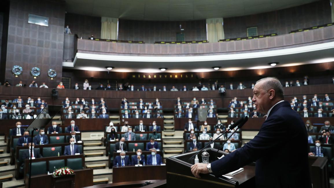 تركيا: مذكرة رئاسية لرفع الحصانة عن 20 نائباً بينهم زعيم المعارضة