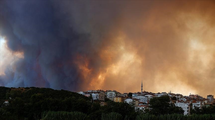 تركيا.. مصرع 3 أشخاص جراء حرائق غابات بأنطاليا واندلاع حرائق في ولايات أخرى