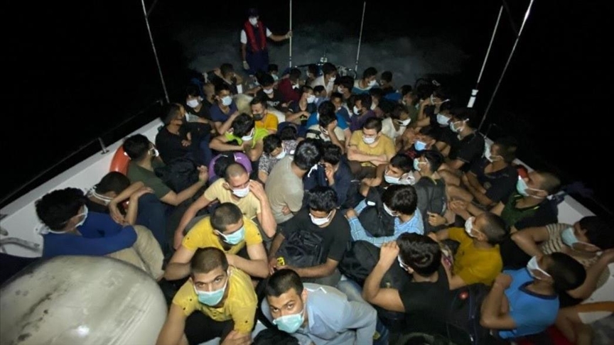 ضبط 63 مهاجراً غير نظامي غربي تركيا