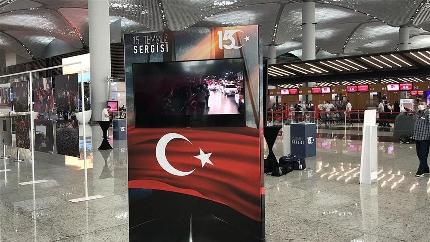 مطار إسطنبول.. معرض للصور يوثق محاولة الانقلاب الفاشلة