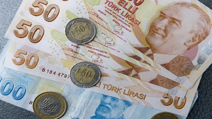 سعر صرف الليرة التركية مقابل الدولار واليورو في تعاملات اليوم الثلاثاء 17 / 8 / 2021