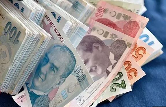 سعر صرف الليرة التركية مقابل الدولار واليورو في تعاملات اليوم الأربعاء 18 / 8 / 2021