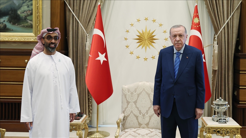 لقاء مفاجئ.. أردوغان يستقبل مستشار الأمن الوطني الإماراتي