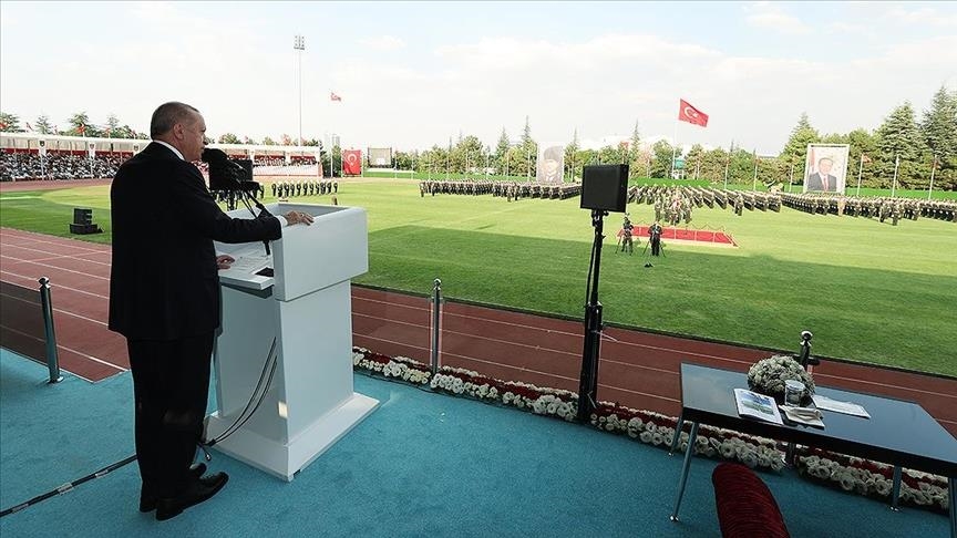 أردوغان: جامعة الدفاع الوطني تقدم خدماتها للأتراك والأجانب