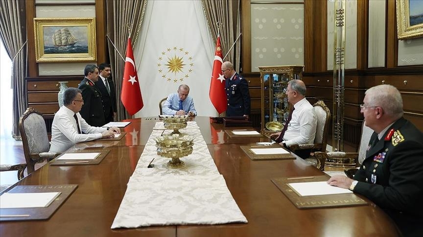 أردوغان يصادق على قرارات مجلس الشورى العسكري الأعلى.. ماذا جاء فيها؟