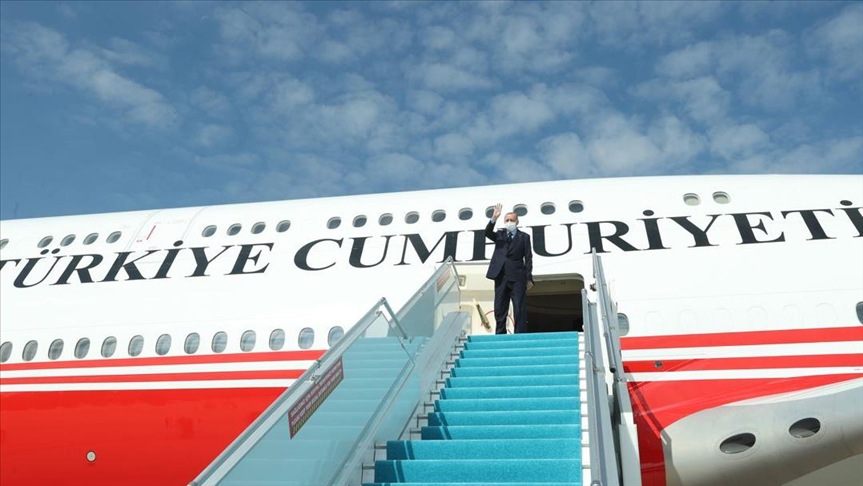 أردوغان يغادر تركيا متوجهًا إلى روسيا للقاء بوتين