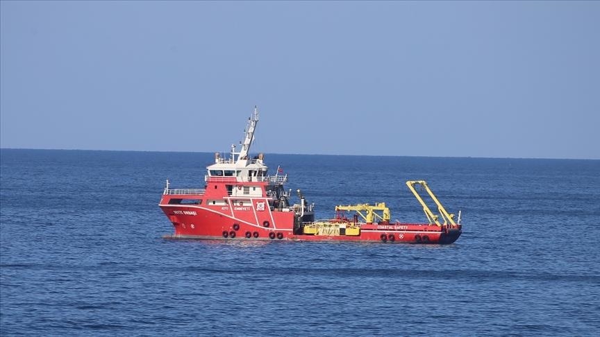 تركيا: المسح البحري مستمر تحسبا للتسرب النفطي السوري