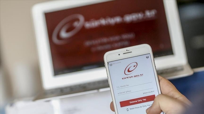 تركيا تسمح للأجانب بتسجيل هواتفهم عبر “بوابة الحكومة الإلكترونية”