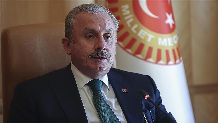 رئيس البرلمان التركي: على المجتمع الدولي التضامن مع الأفغان