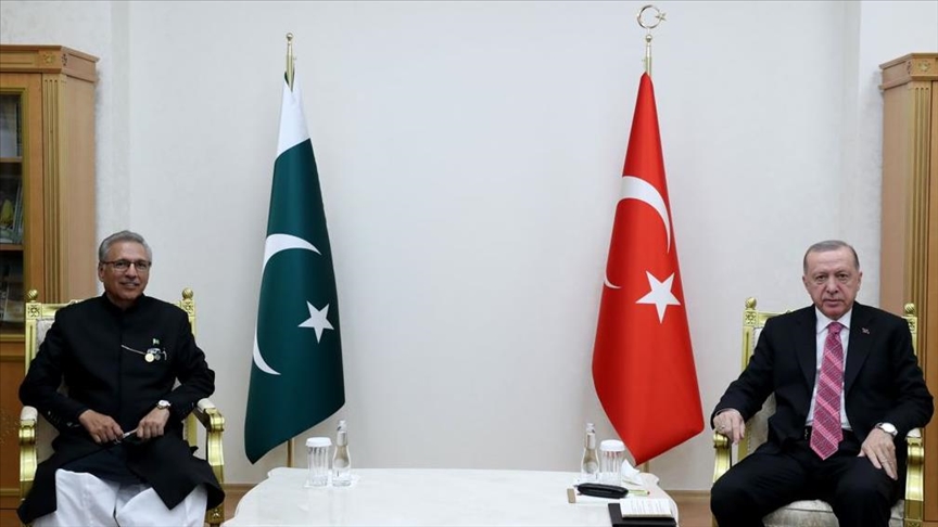 الرئيس أردوغان يلتقي نظيريه الطاجيكي والباكستاني في عشق آباد