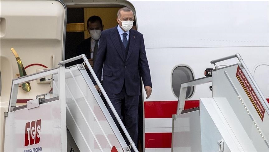أردوغان يصل تركمانستان في زيارة رسمية