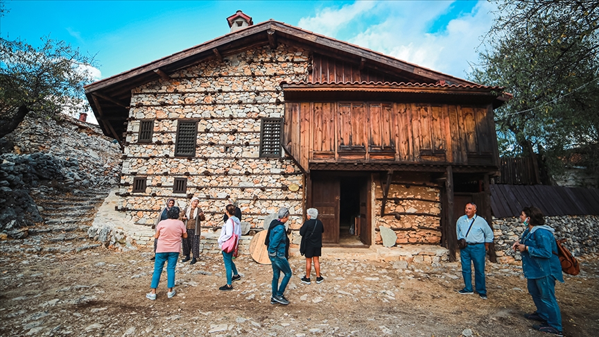 على طريق الحرير.. منازل تاريخية تجذب السياح في أنطاليا التركية