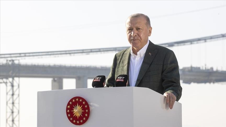 أردوغان: سنفتتح جسر جناق قلعة قبل 18 مارس المقبل