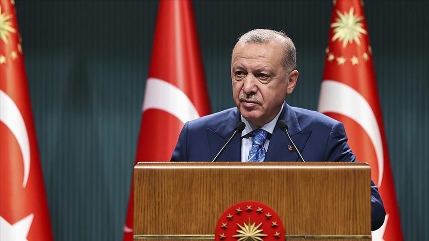أردوغان يشيد بالشاعر والمفكر الراحل “قره قوج” وبإنجازاته