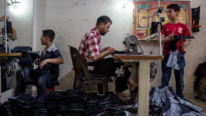 مهن السوريين في تركيا… فرص العمل تتبدل وفق الظروف رغم وجود “الكفاءات”