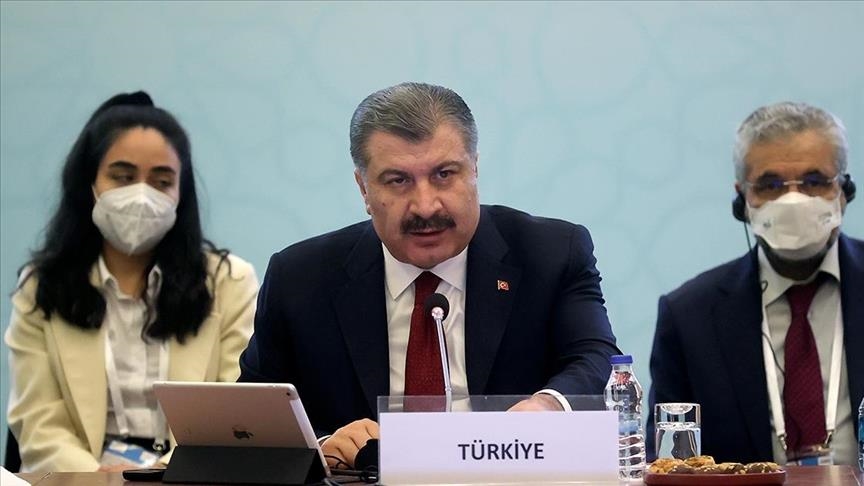 وزير الصحة التركي ينتقد انخفاض معدل التطعيم ضد كورونا بإفريقيا