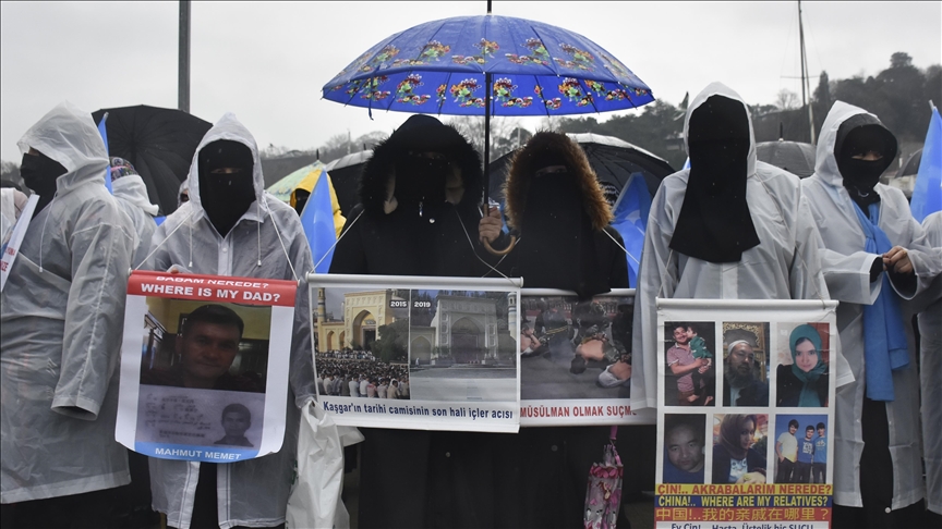 إسطنبول.. وقفة احتجاجية تنديدا بممارسات الصين ضد الأويغور