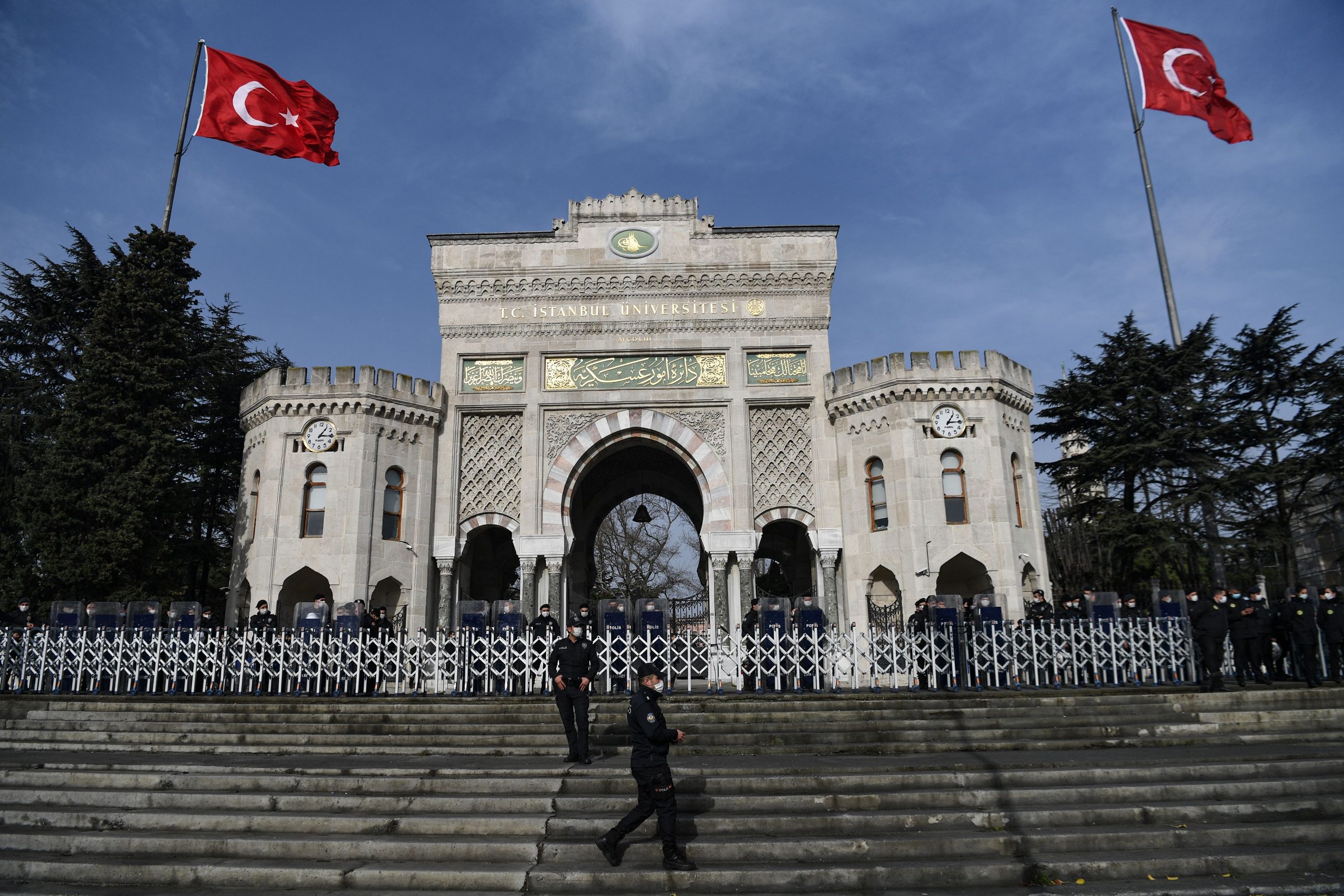 كم عدد الطلاب الأجانب الذين استفادوا من المنح التركية منذ 2012 ؟