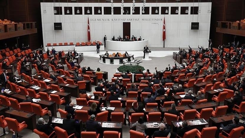 تركيا.. البرلمان يقر تمديد مهمة القوات البحرية في خليج عدن
