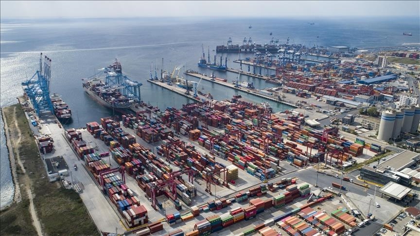 صادرات إسطنبول تسجل نحو 15 مليار دولار في شهرين