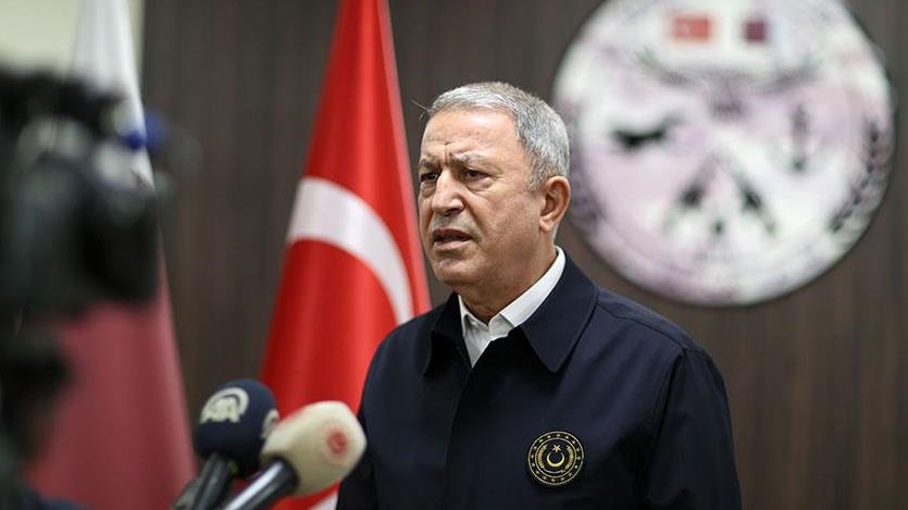 وزير الدفاع التركي: أبطلنا مفعول لغم قديم في مضيق البوسفور